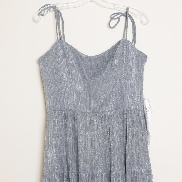 Dress the Population Dream Metallic Tiered Midi Dress Silver Gray - Picture 6 of 12